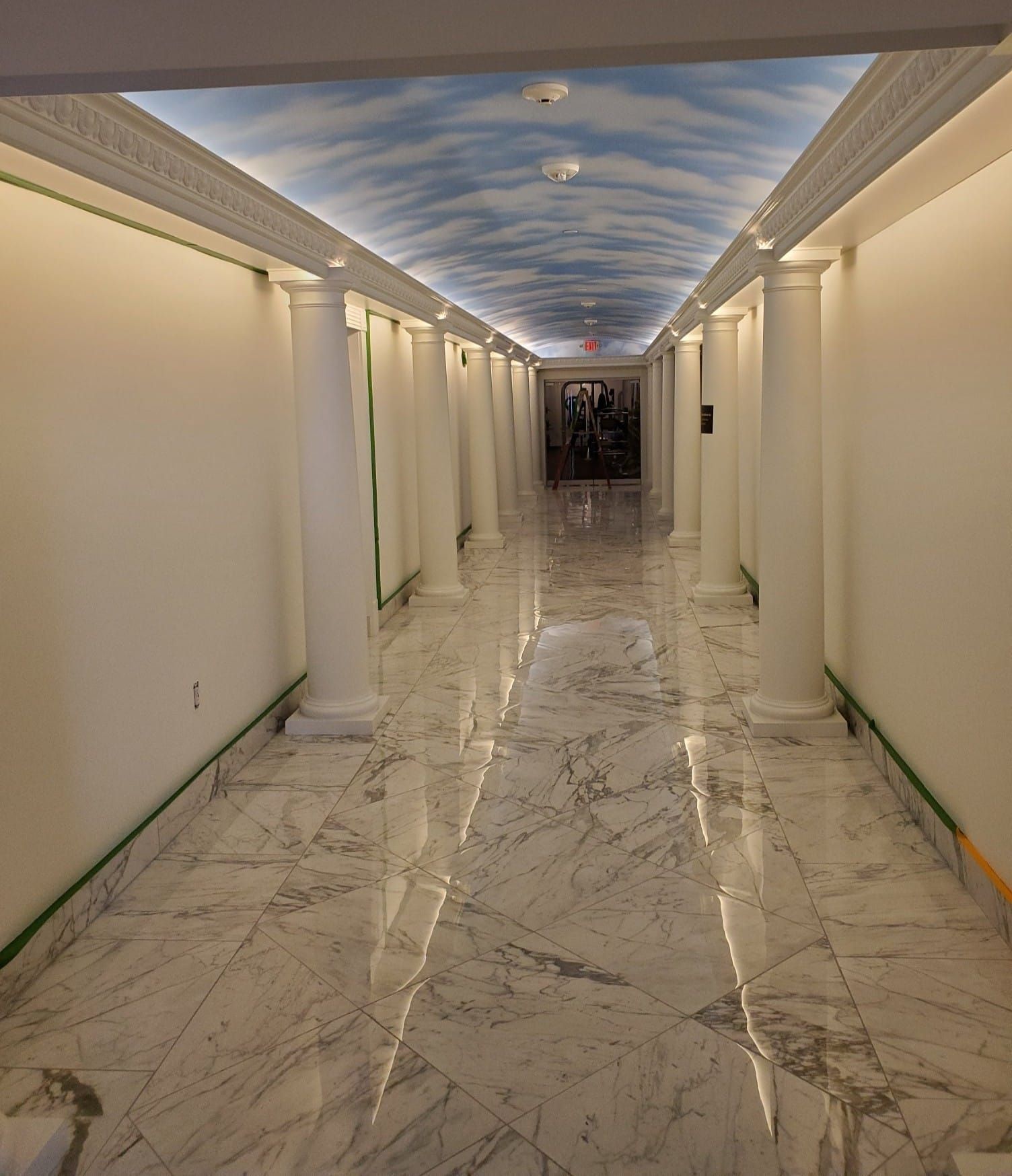 Resort, Fitness center, spa salon, resort pool, roman bath, decorative painting