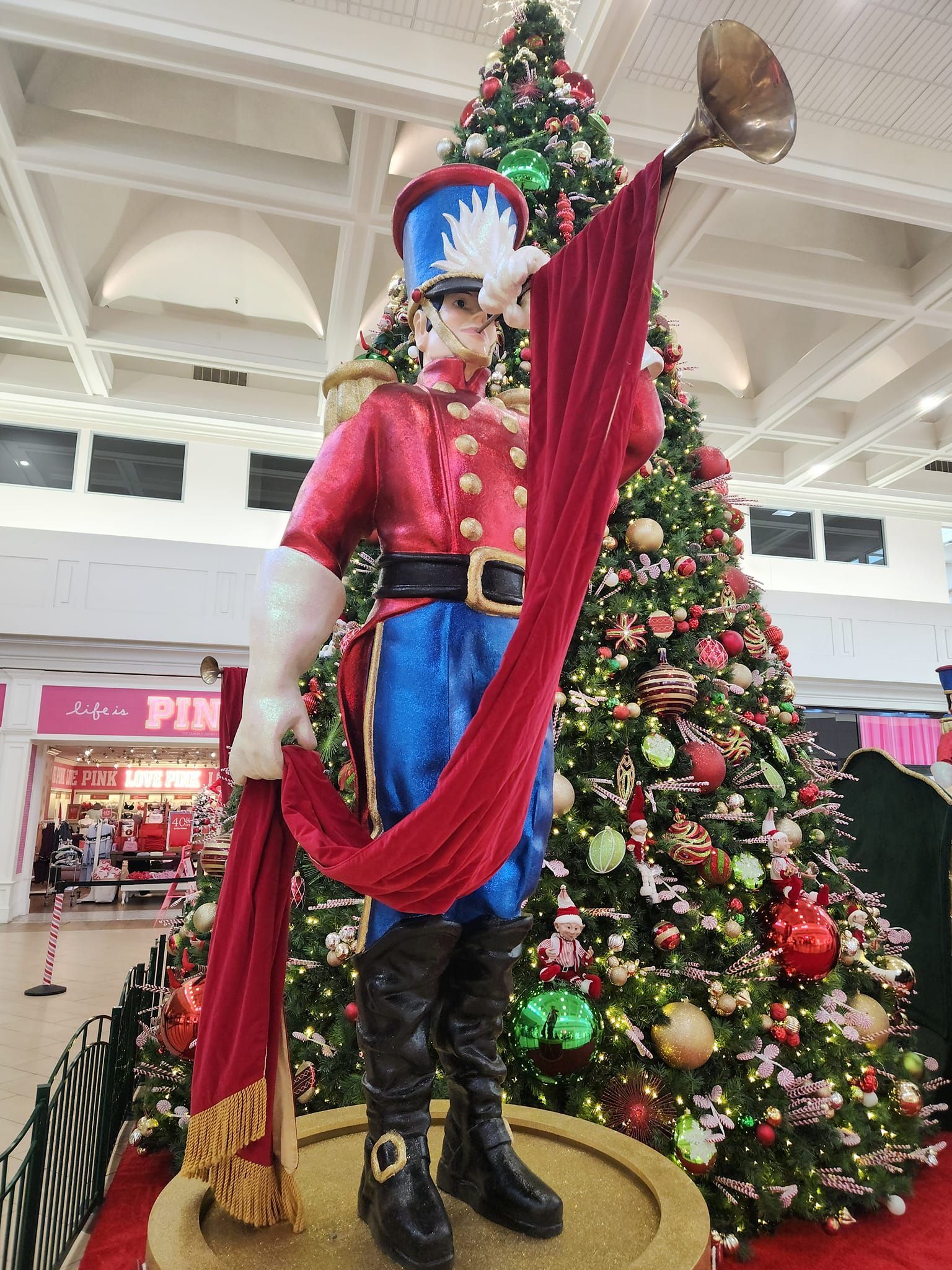 Bright Holiday painting for the Eastwood Mall