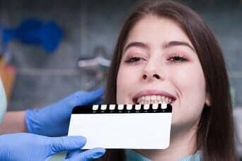 Selecting the right veneer shade - dentistry in Pawtucket, RI / --