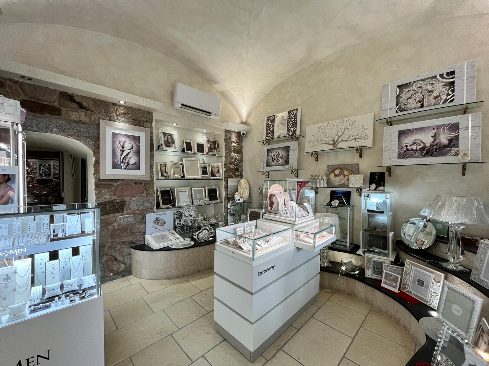 esposizione gioielleria