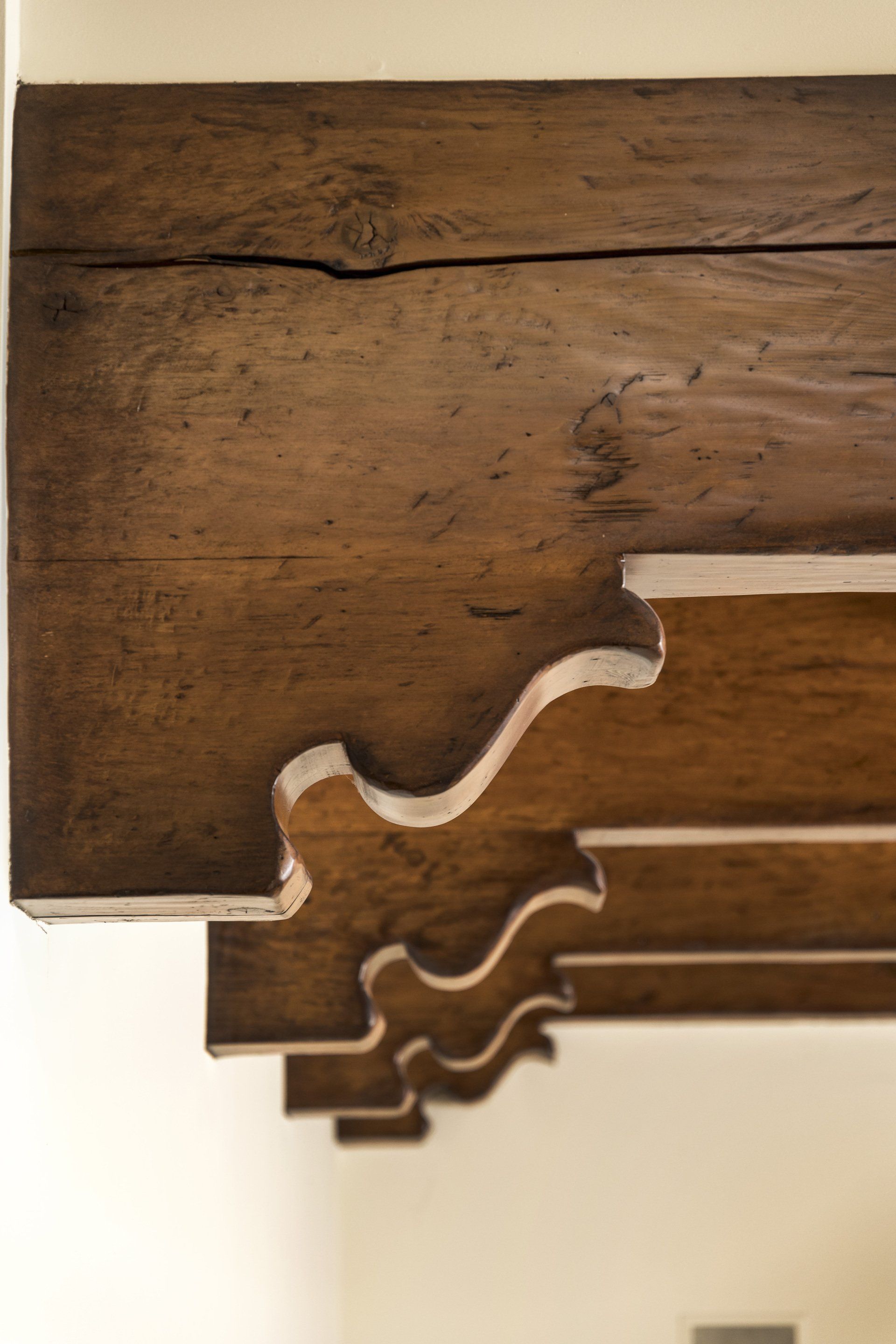 A close up of a wooden beam