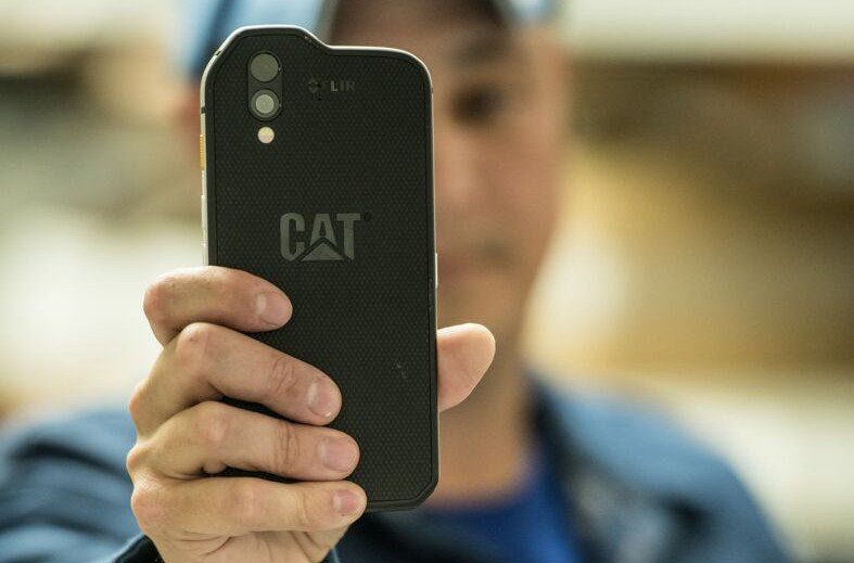 CAT S61