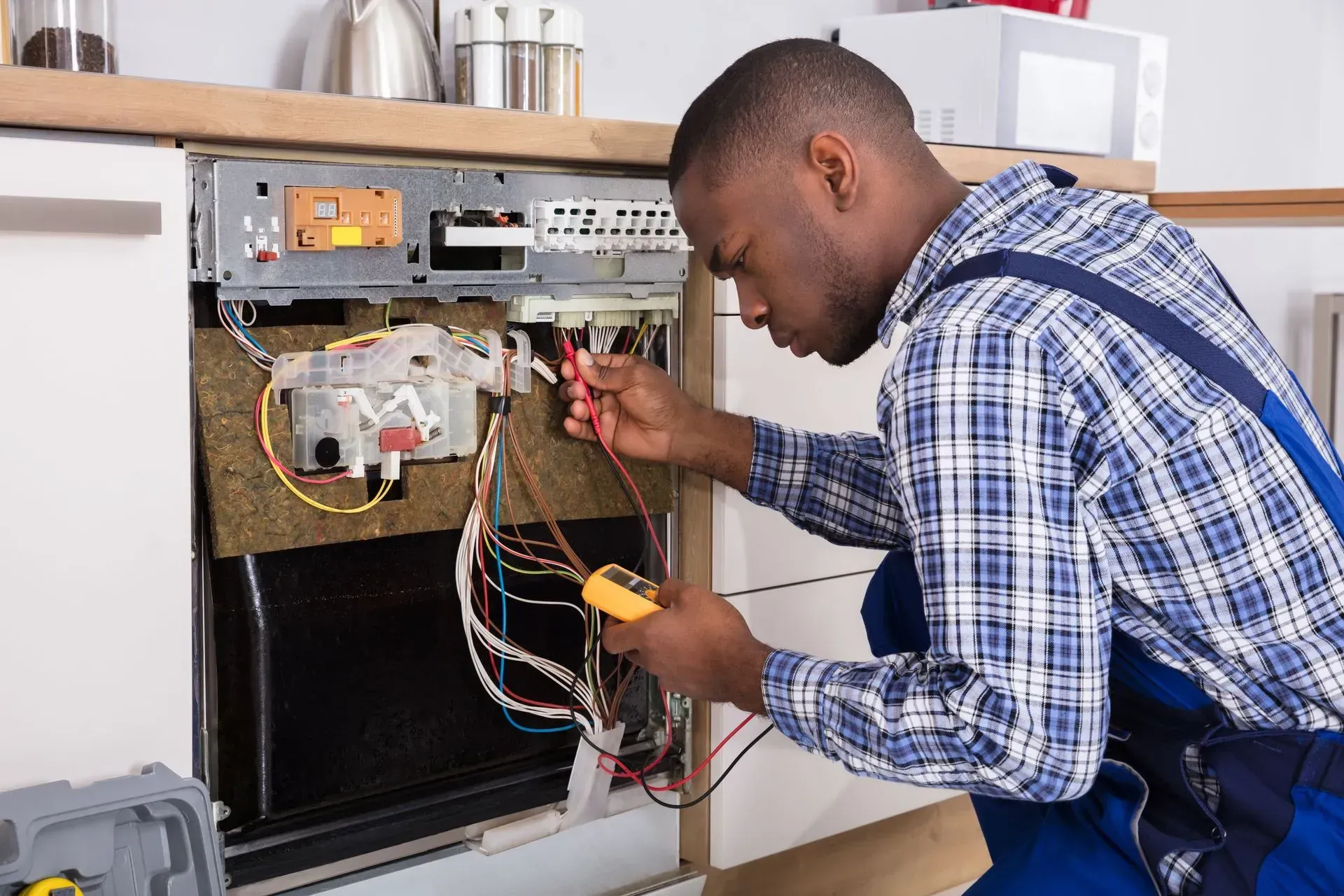 How a Residential Electrician Can Improve Your Home's Efficiency