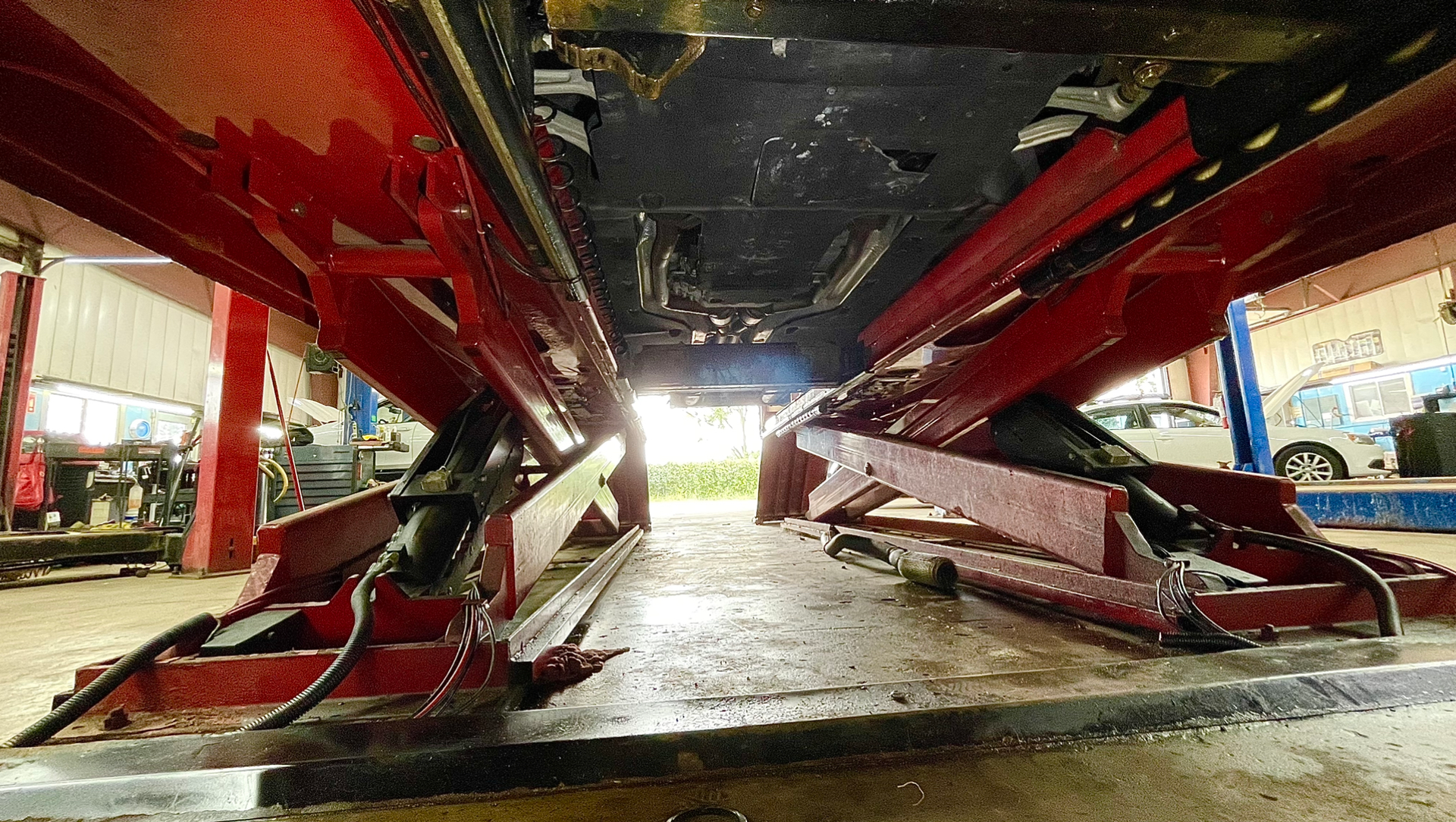 Man Working — Sylvania, OH — DC’s Auto Care