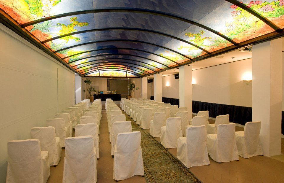 albergo con sala congressi