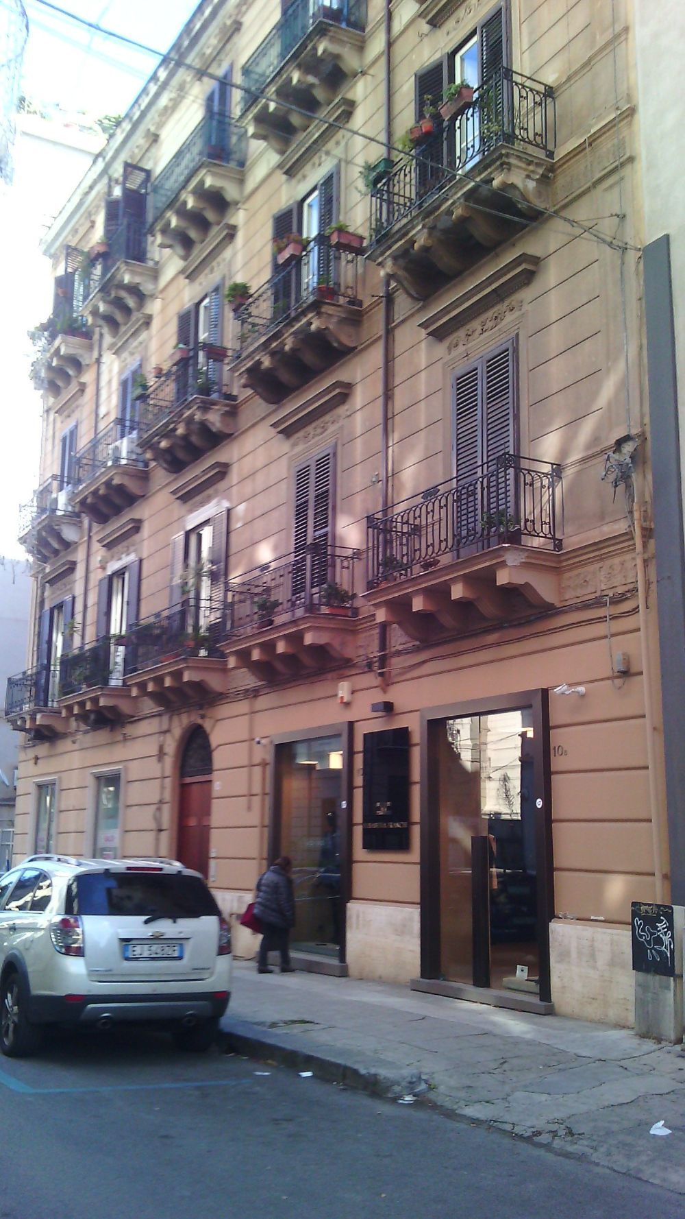 palazzo dopo rifacimento edile