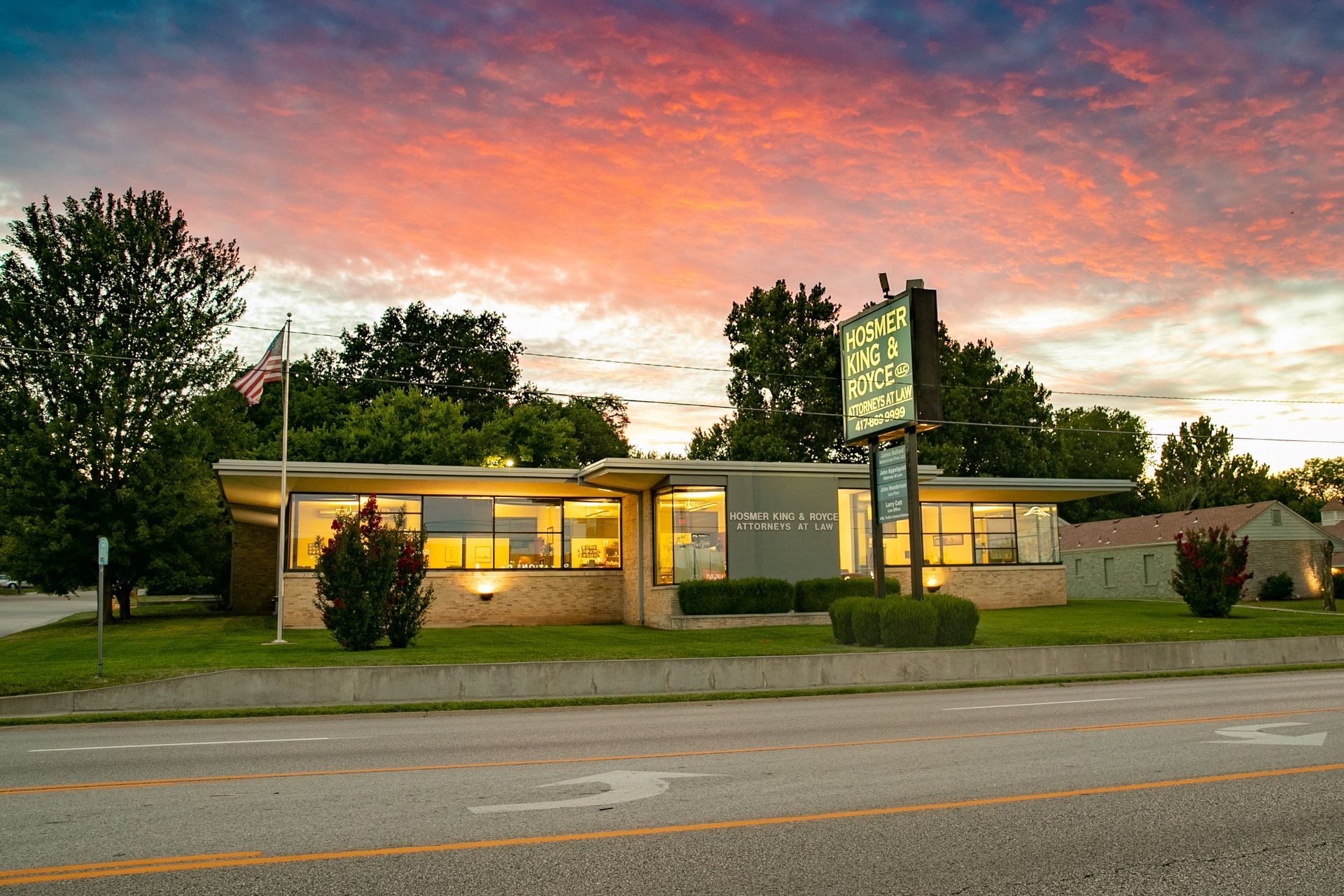 Exterior photograph of the offices of Hosmer King & Royce.