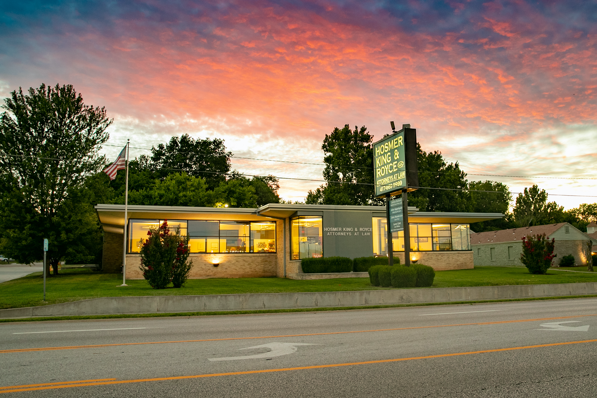 Exterior photo of the offices of Hosmer King & Royce.