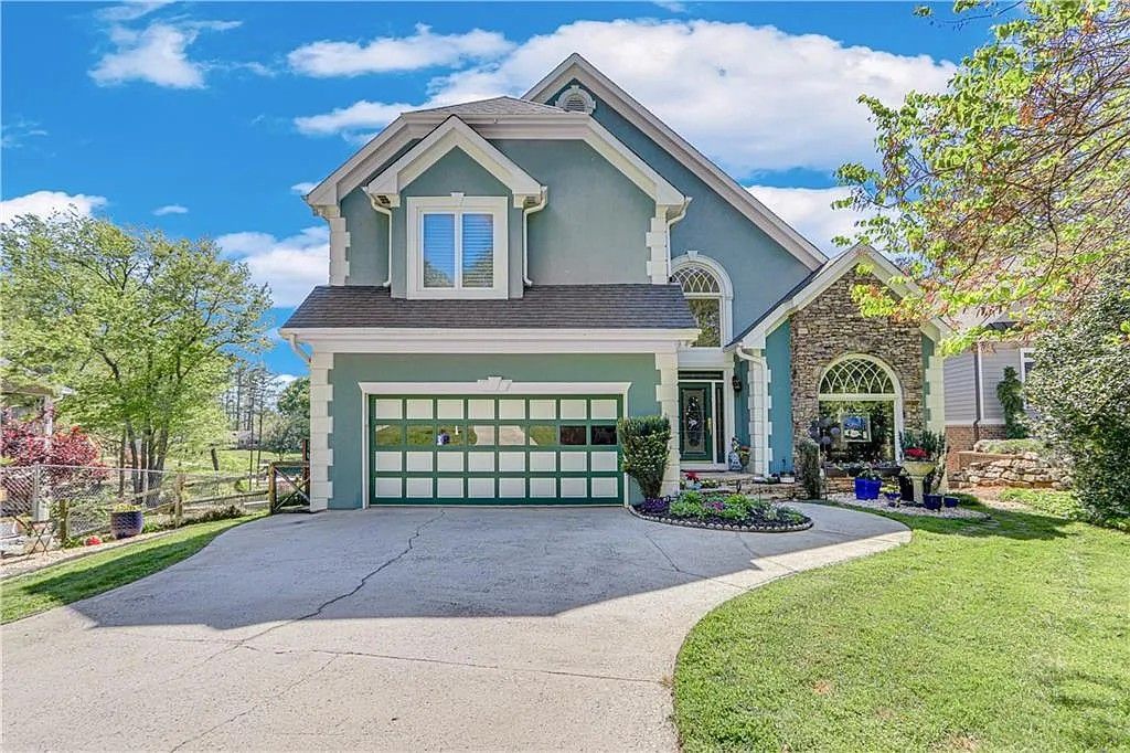 Gainesville Luxury Lake Estate  