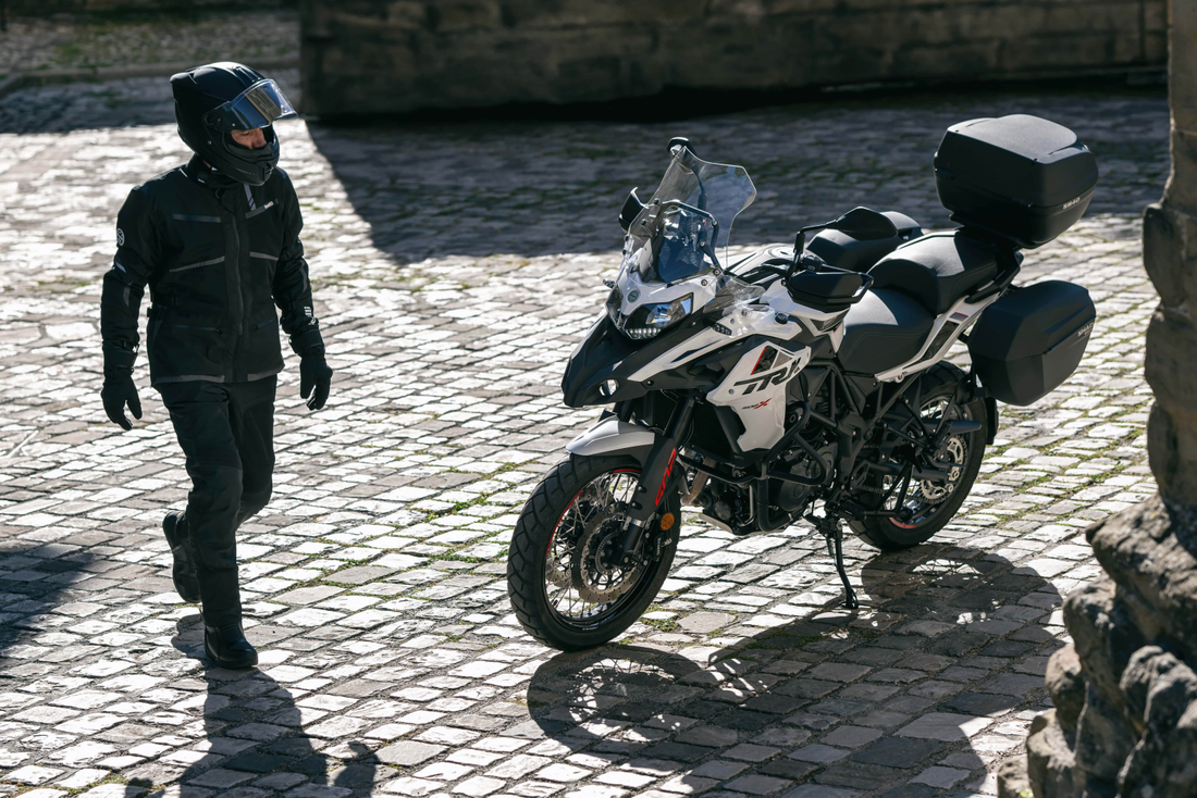 promo kit valigie benelli