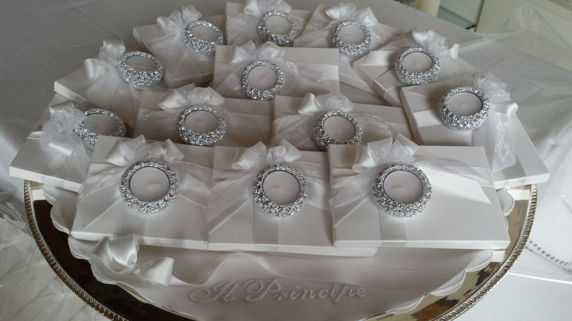 bomboniere con anelli per la prima comunione