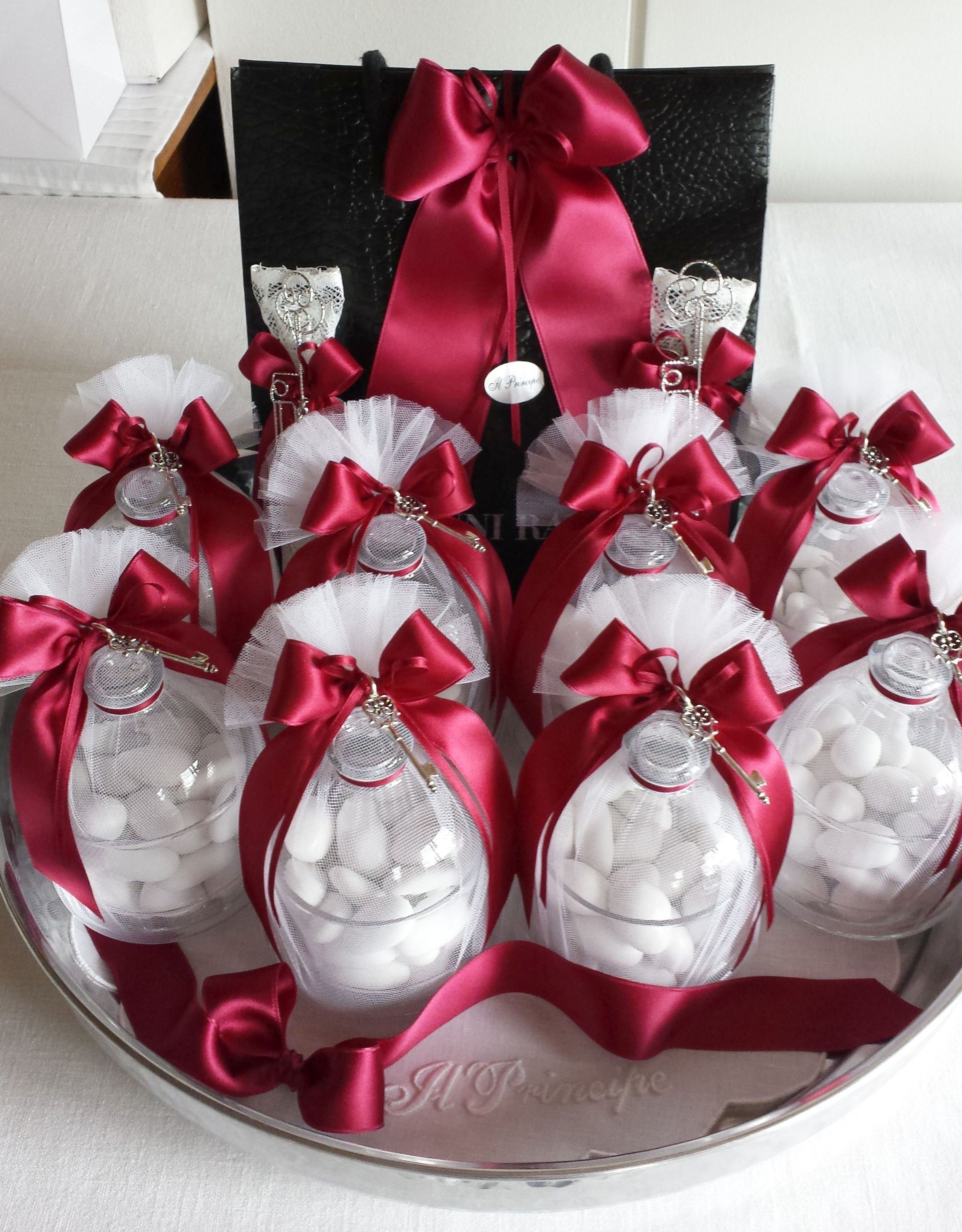 bomboniere per la cresima con nastro in raso rosso