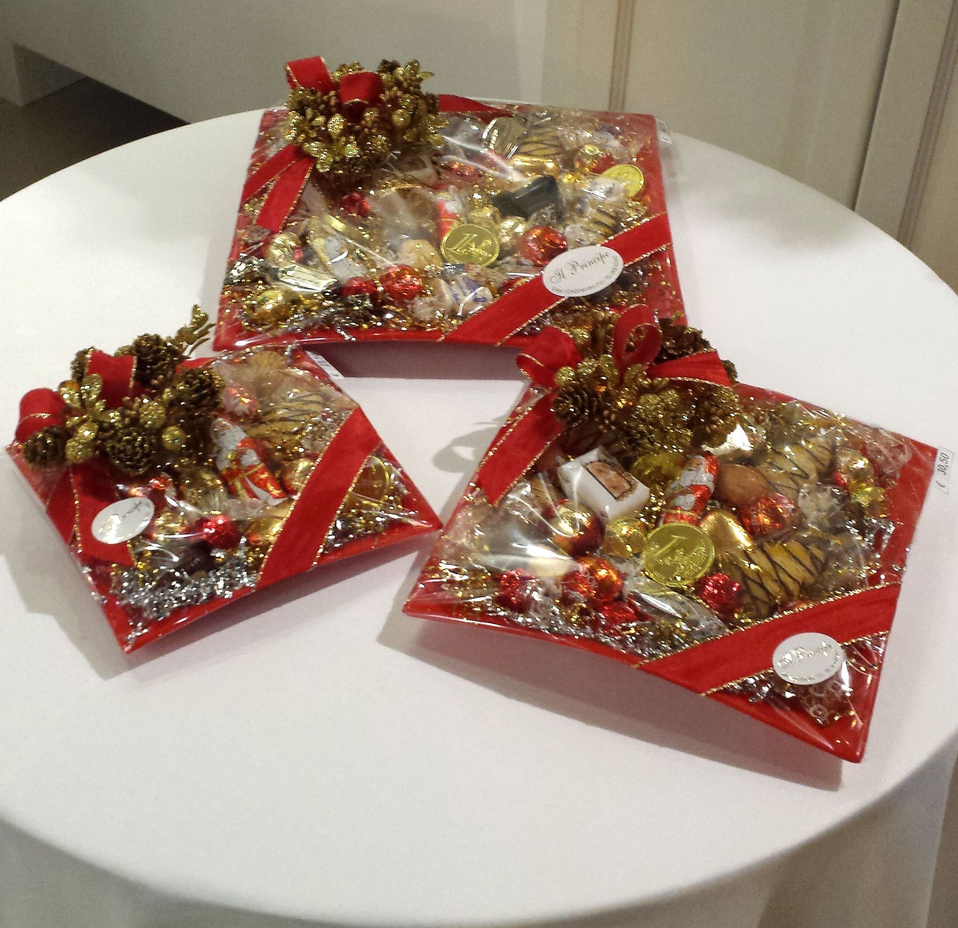 vassoi di dolcetti per le feste