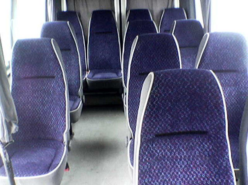 Interno minibus a 9 posti