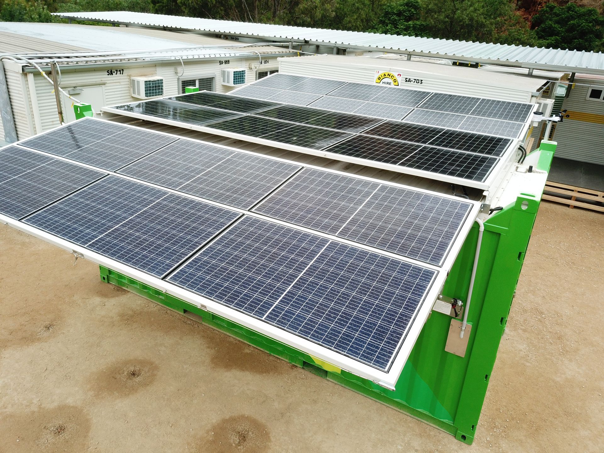 Replacing traditional diesel in a major tunnel upgrade project with Solarator Compact 50+ kVa