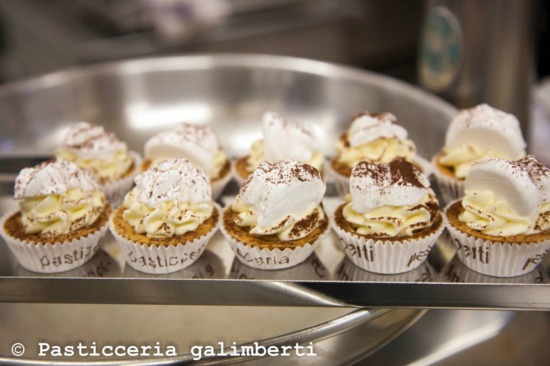 pasticcini con crema
