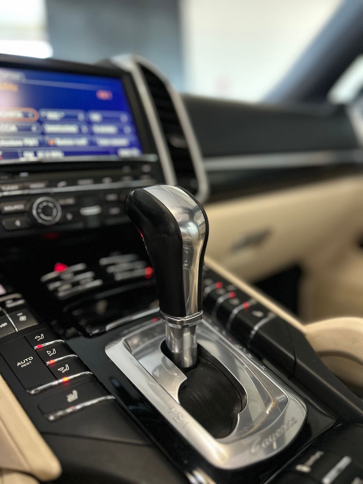 Primo piano dell'interno di un'auto