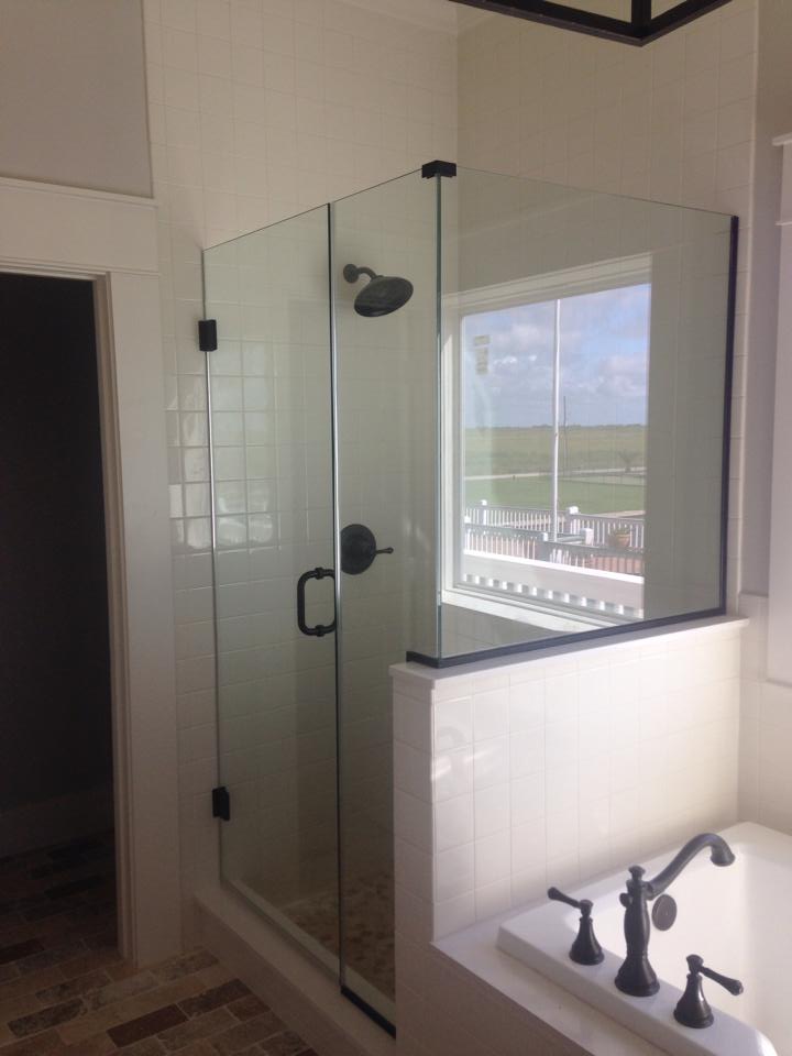 Bathroom Glass Shower — Groves, TX, — Alamo Glass of Port Arthur Inc