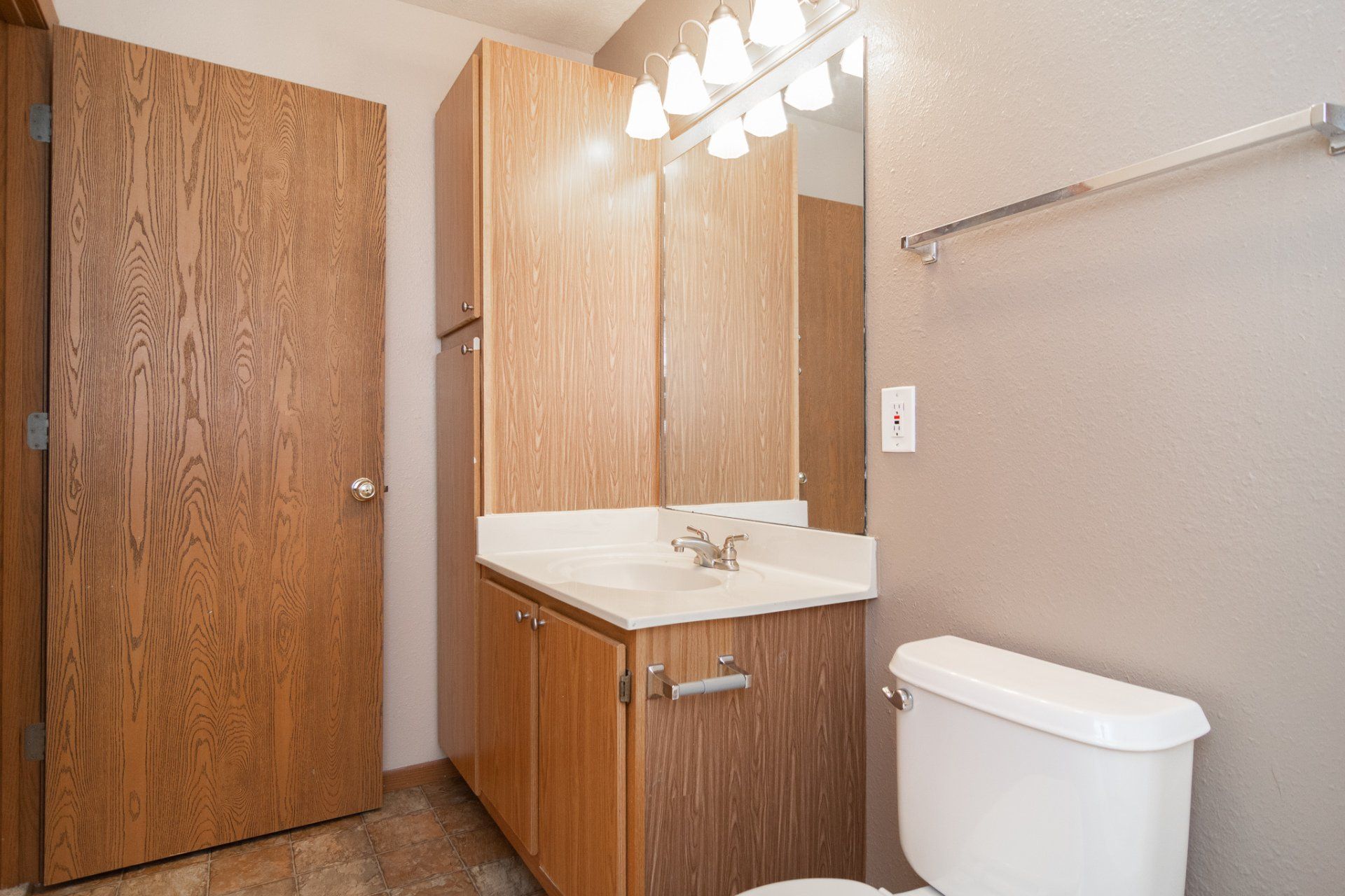 Foxboro Apartments photo