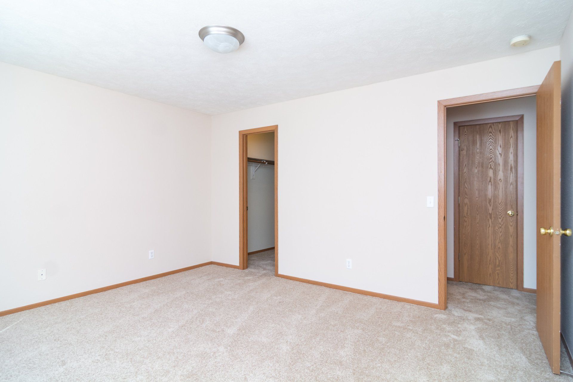 Foxboro Apartments photo