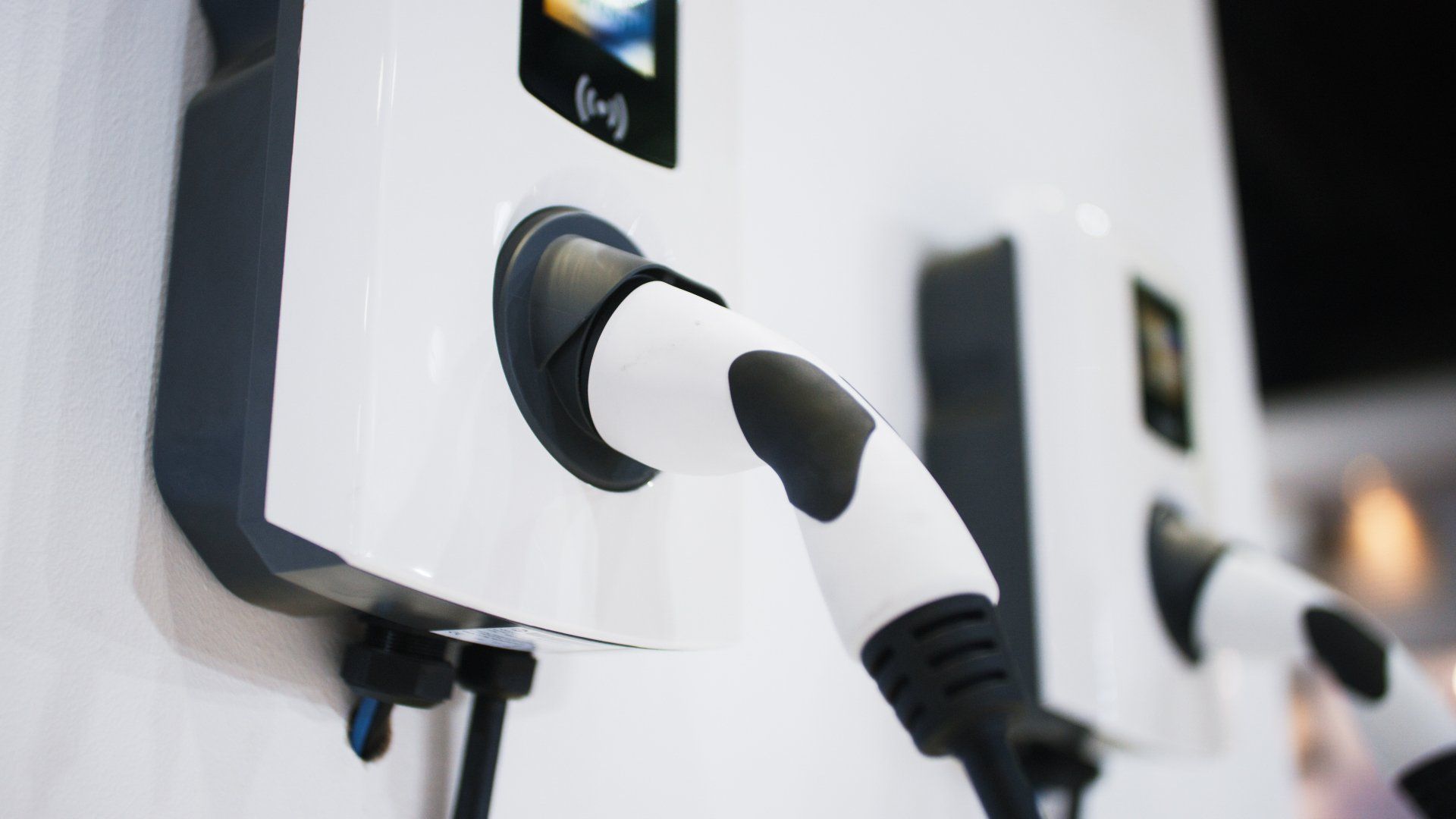 commercial electric vehicle station mounted