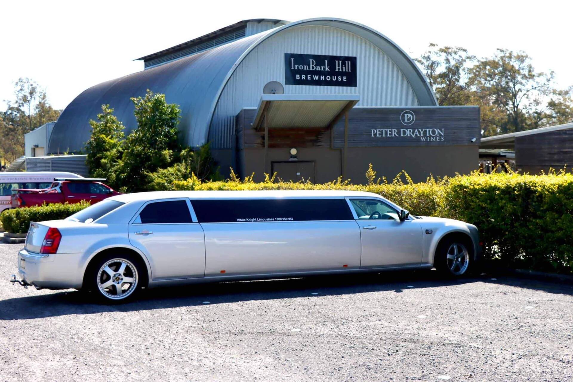 White limousine — Limousine Hire in Central Coast, NSW
