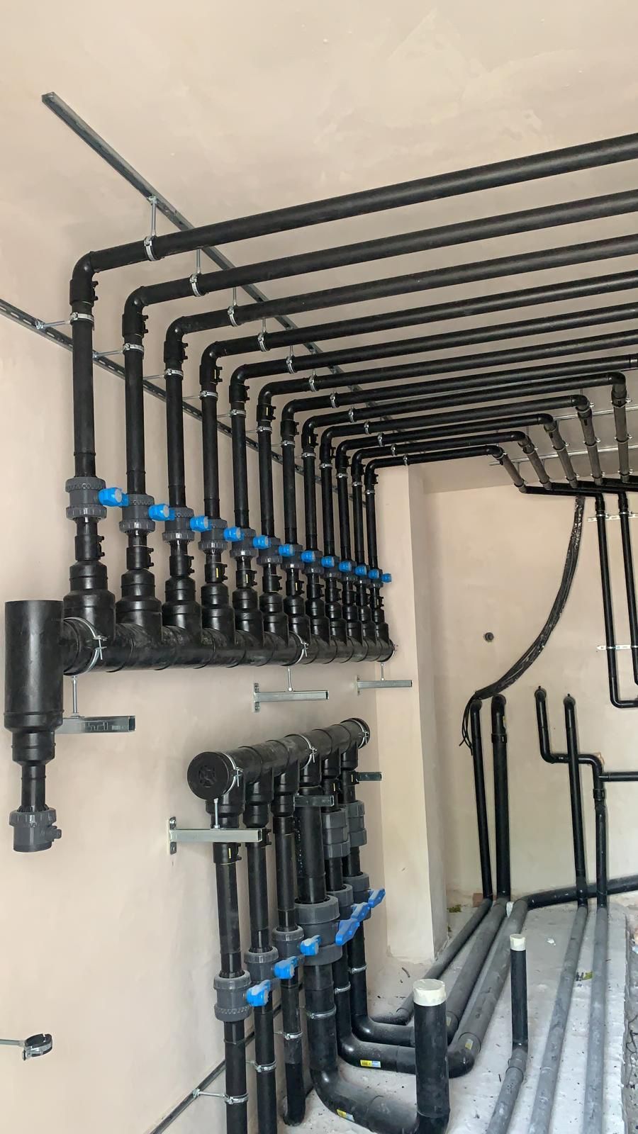 realizzazione di impianti per il trattamento e la disinfezione dell'acqua