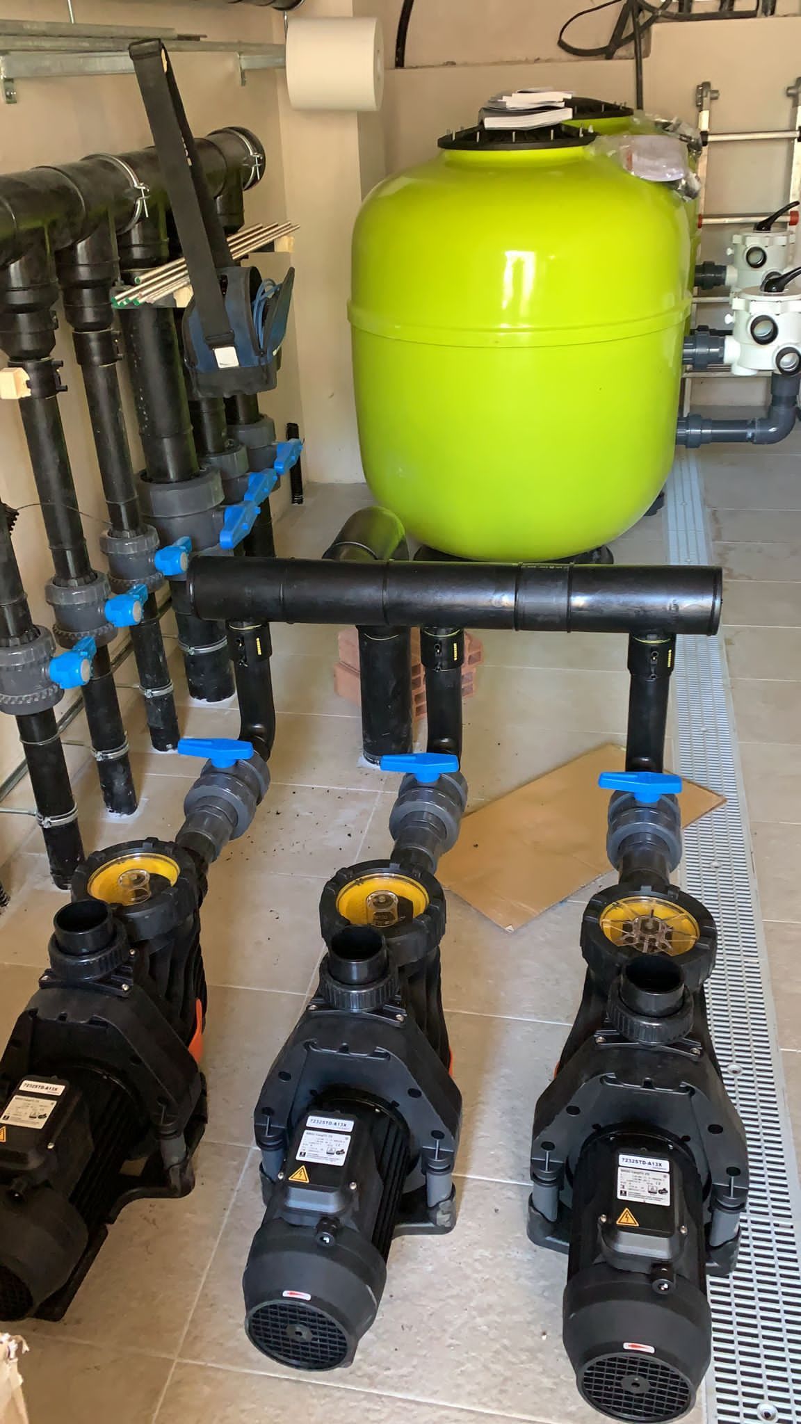 realizzazione di impianti per il trattamento e la disinfezione dell'acqua