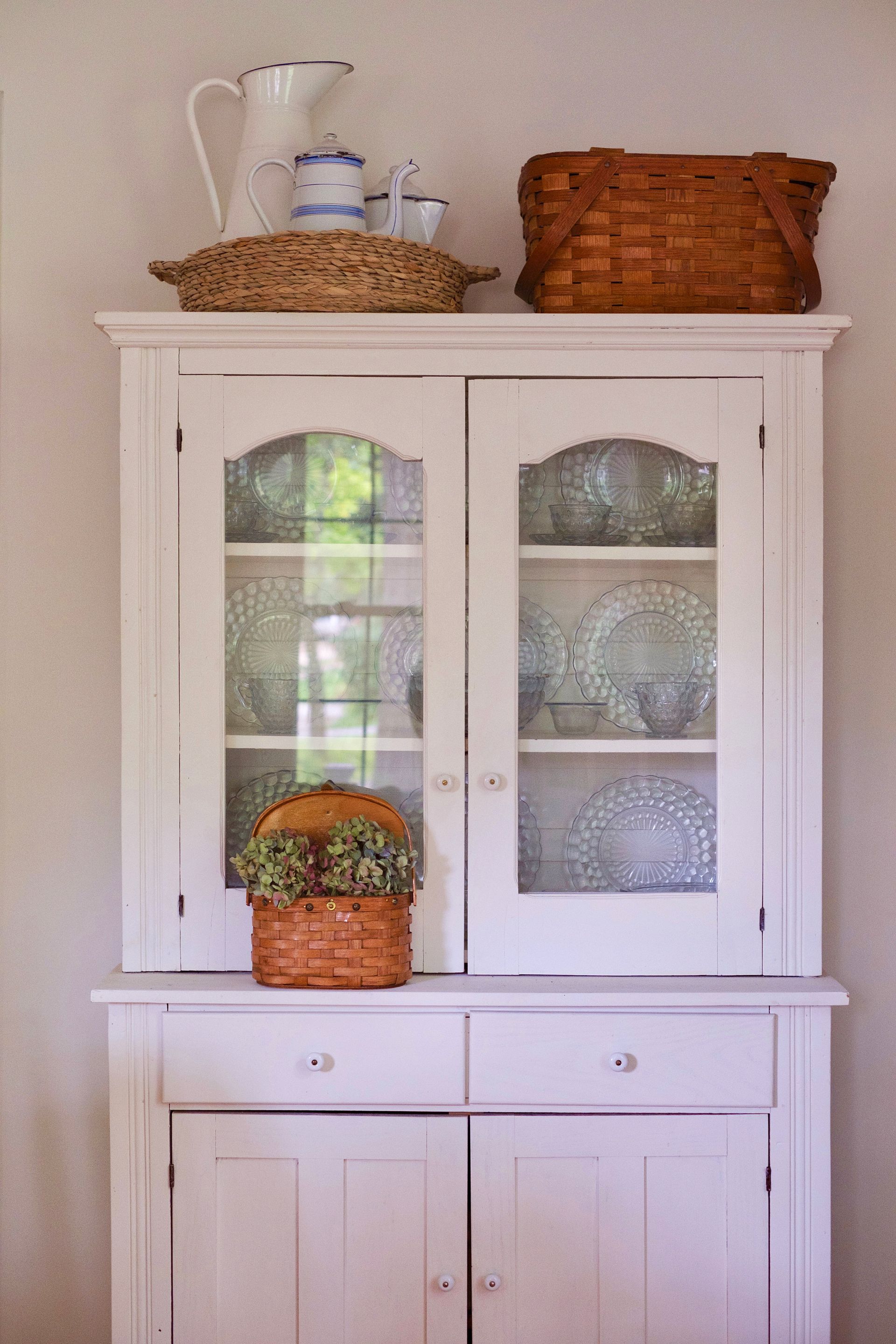 China Cabinets — Fleurieu Peninsula, SA — Fleurieu & Kangaroo Island Removals