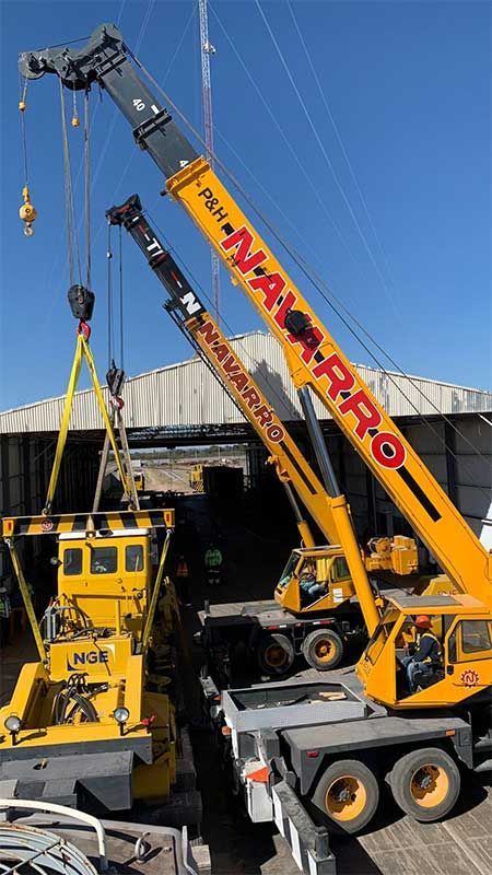 Transportes, Grúas y Montajes Navarro