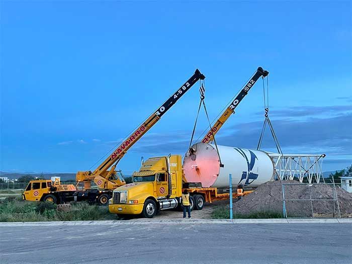 Transportes, Grúas y Montajes Navarro