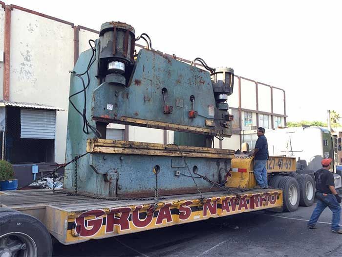 Transportes, Grúas y Montajes Navarro