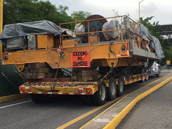 Transportes, Grúas y Montajes Navarro