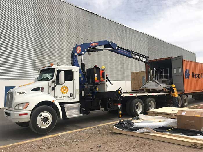 Transportes, Grúas y Montajes Navarro