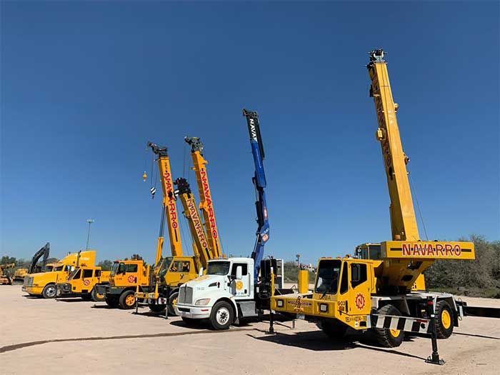 Transportes, Grúas y Montajes Navarro