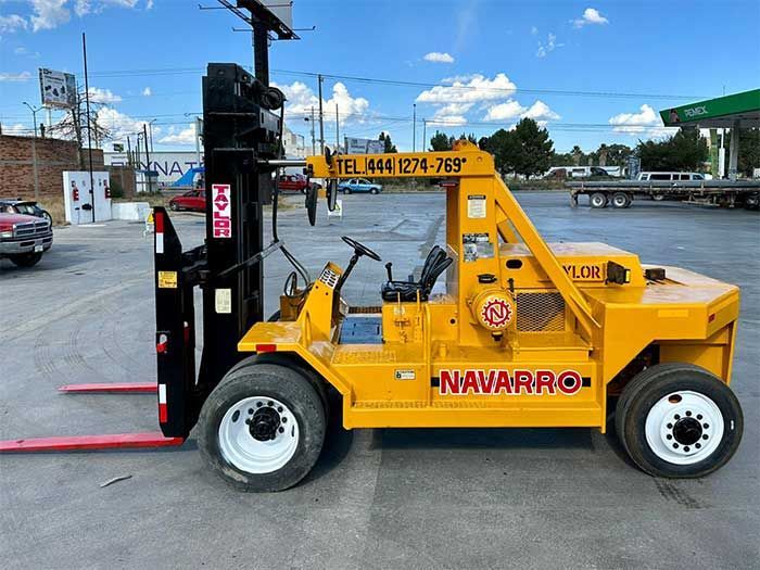 Transportes, Grúas y Montajes Navarro