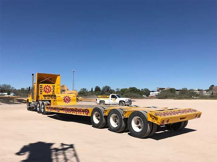 Transportes, Grúas y Montajes Navarro