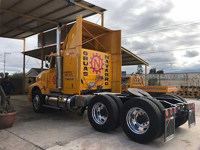 Transportes, Grúas y Montajes Navarro
