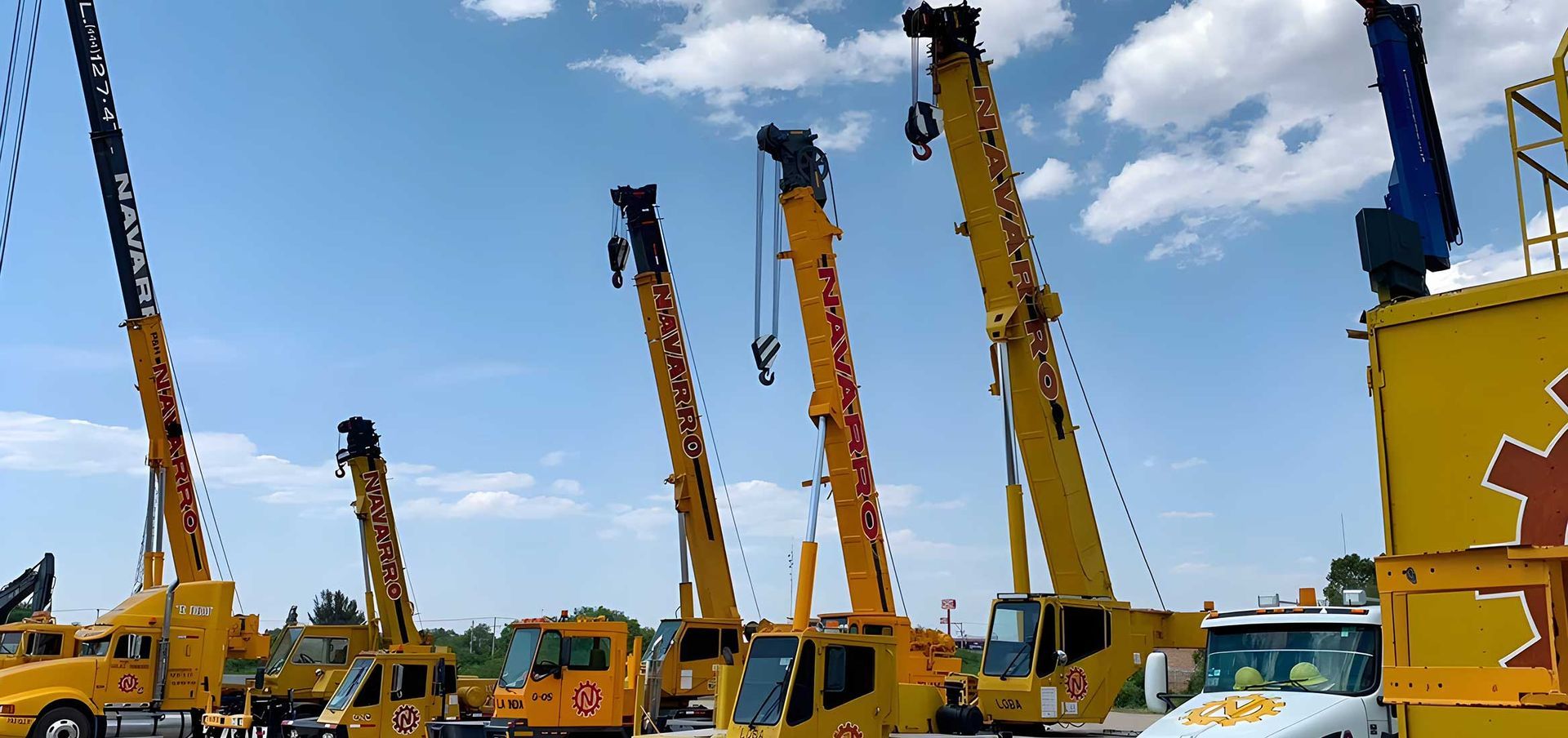 Transportes, Grúas y Montajes Navarro
