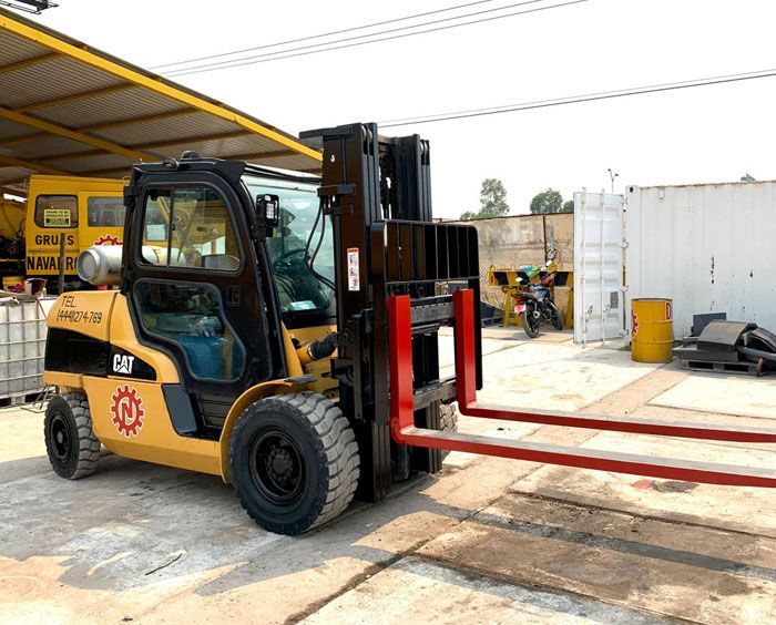 Transportes, Grúas y Montajes Navarro