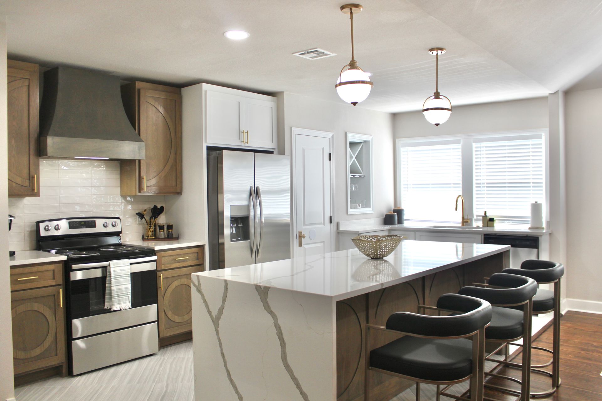 Spacious and Modern Kitchen Downtown Tulsa