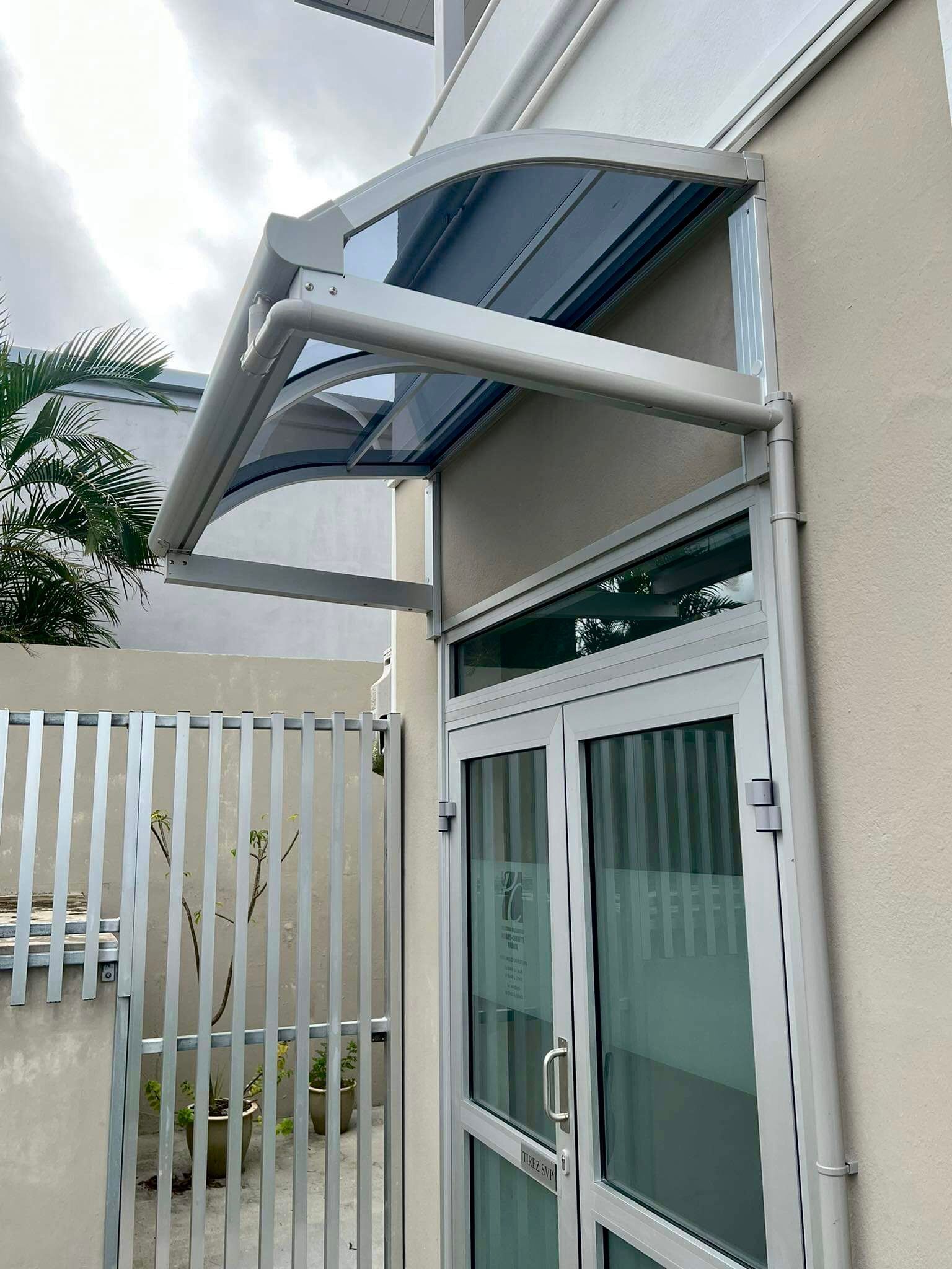 Auvent stylé à Nouméa