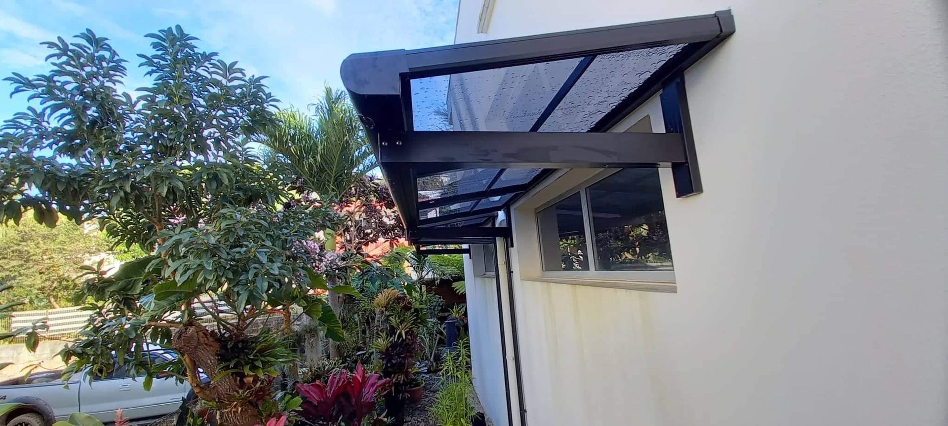 Auvent en aluminium et polycarbonate à Nouméa
