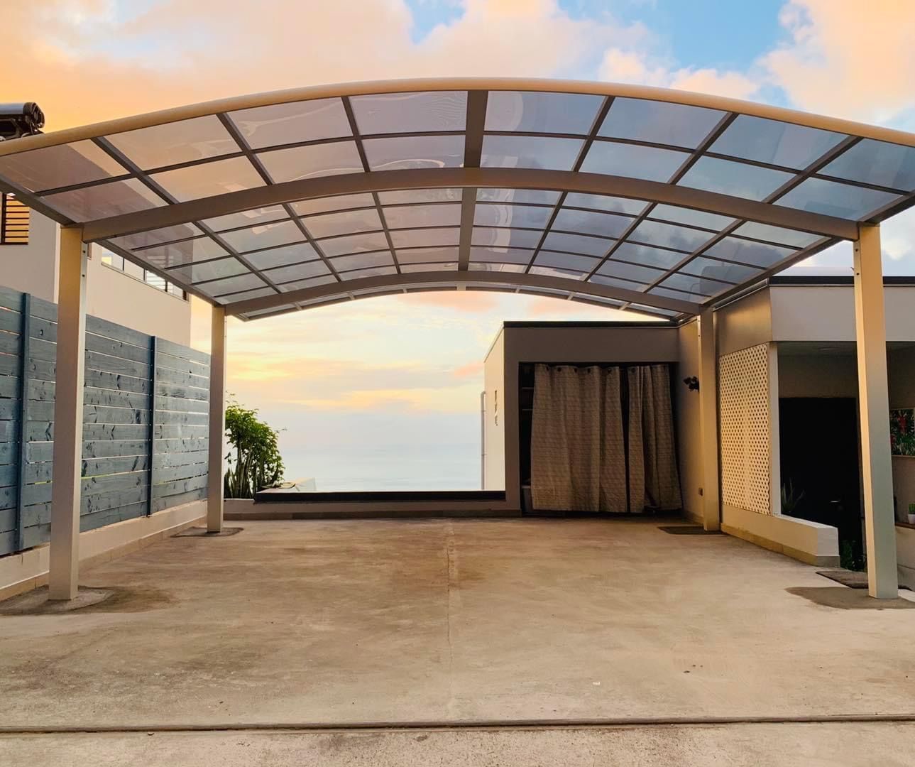 Carport Demi-lune avec système d'aération
