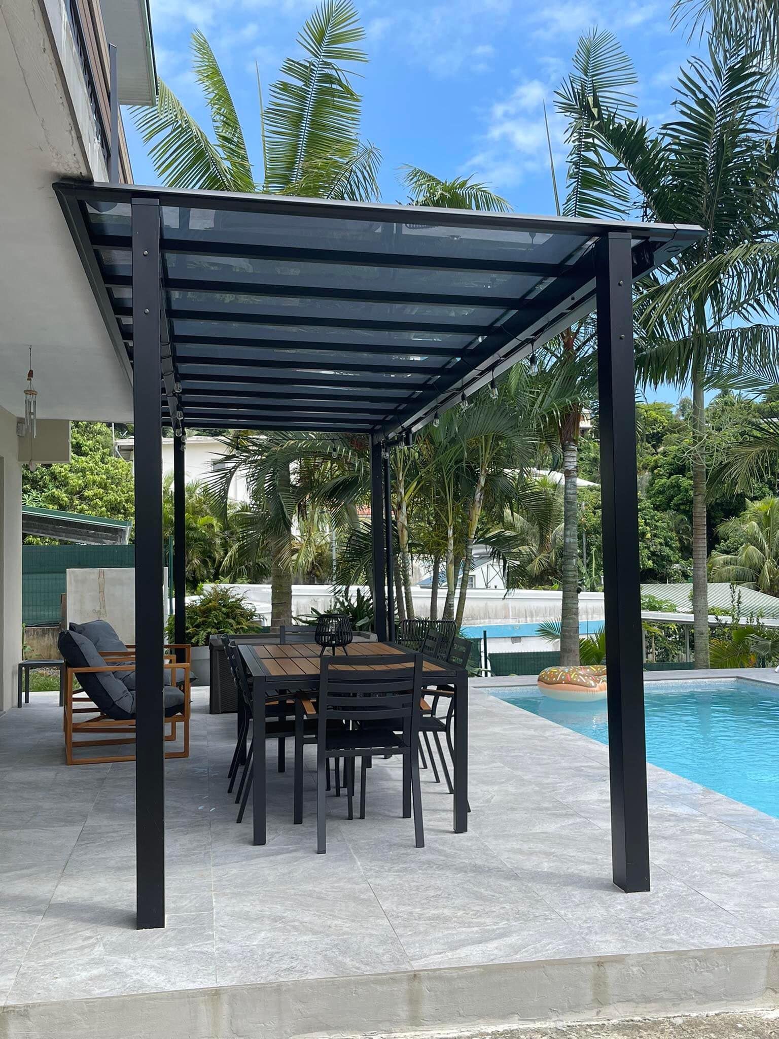 Pergola à l'ombre à Nouméa
