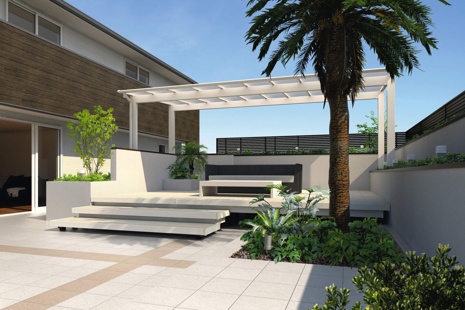un patio avec un palmier et une pergola blanche