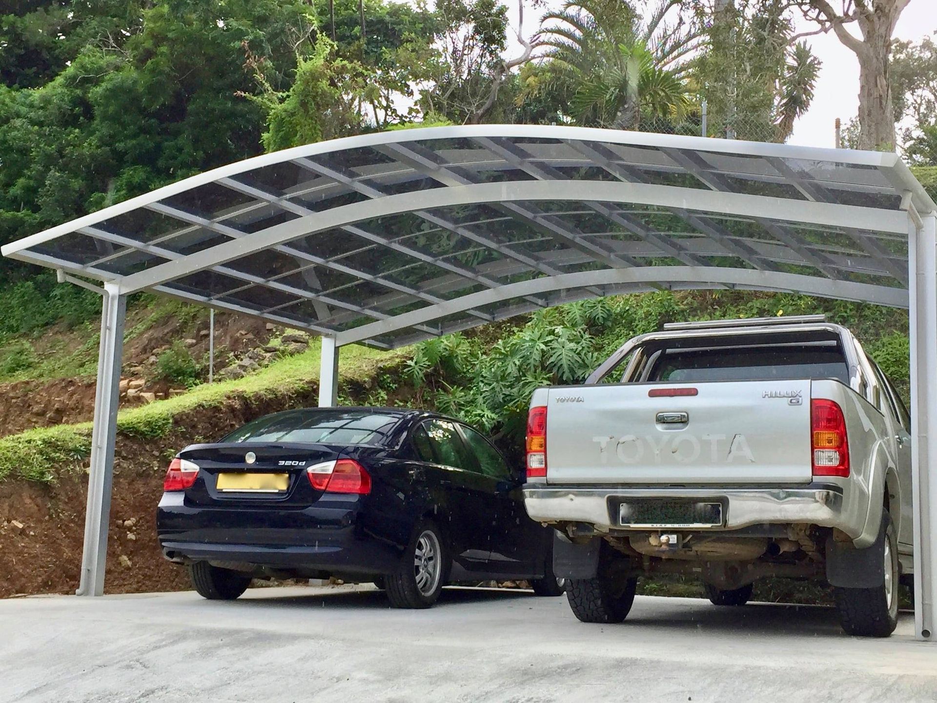 Carport Demi-lune pour deux voitures