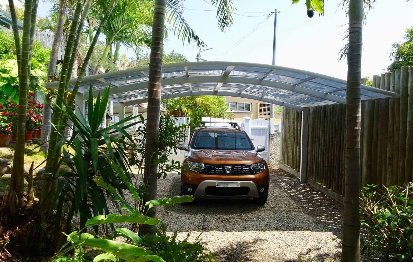 Carport Demi-lune avec système de drainage