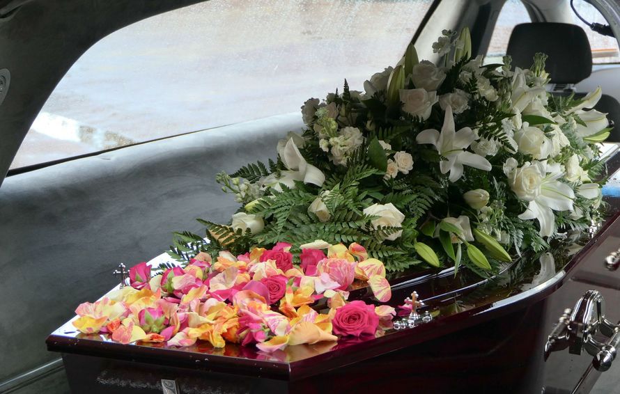 composizione floreali per funerale