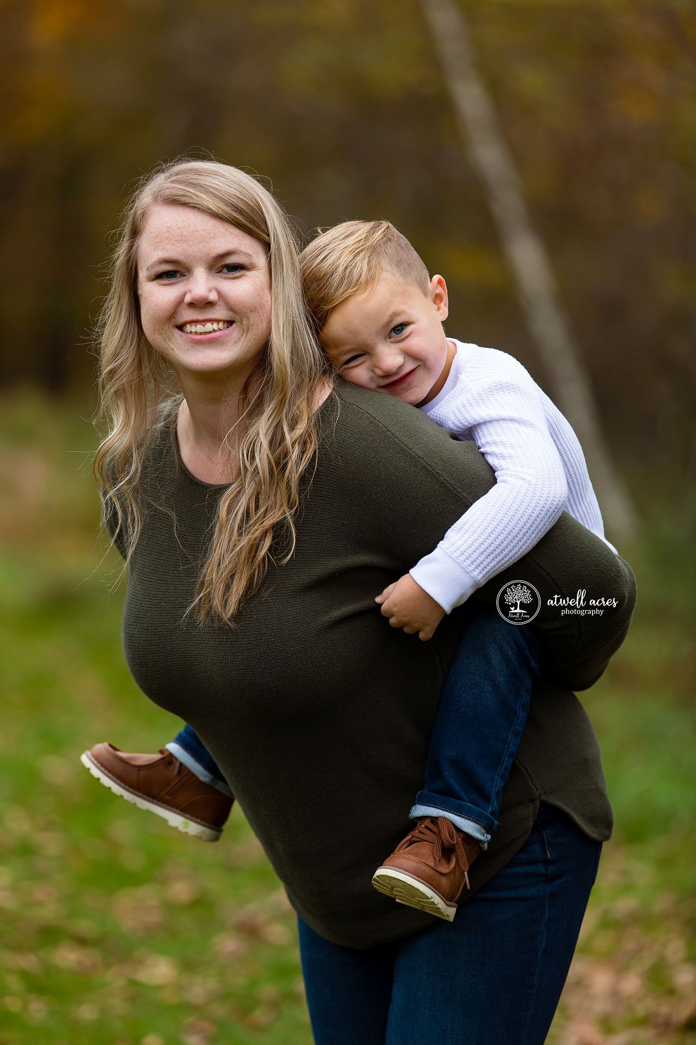 Family picture with everyone posing